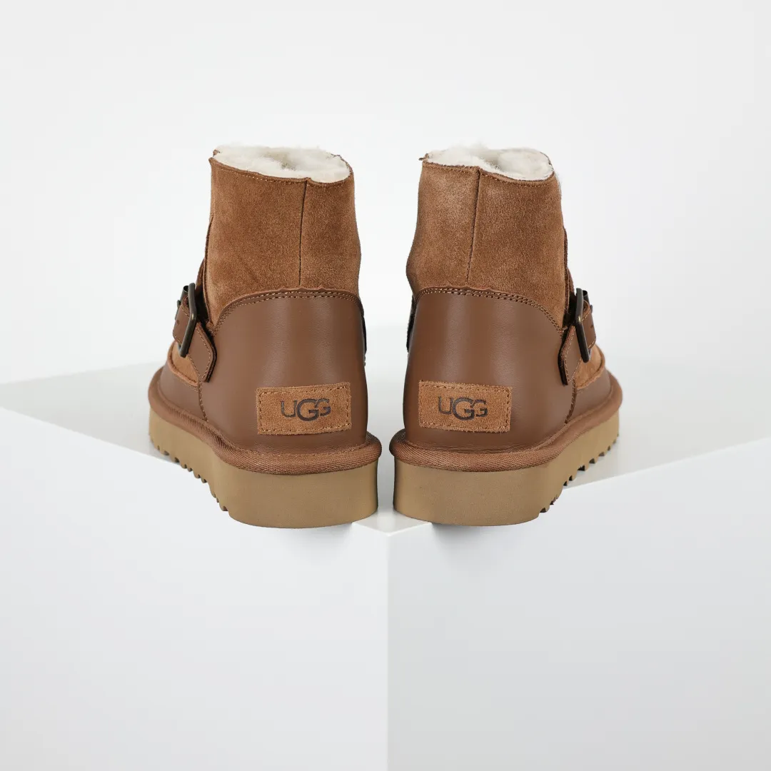 Copywriting price 💰600 The core recommendation is good price. The platform’s foreign trade is exclusively for UGG Classic women’s snow boots 1174512. Produced by the ten-year-old brand shoemaking factory production line. Pay attention to every detail. Longfeng A-grade genuine sheep fur is integrated. It is built in full compliance with the ZP process. Size: 35 36 37 38 39 40